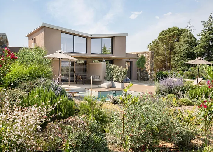 Etheres Nikiti (Sithonia)